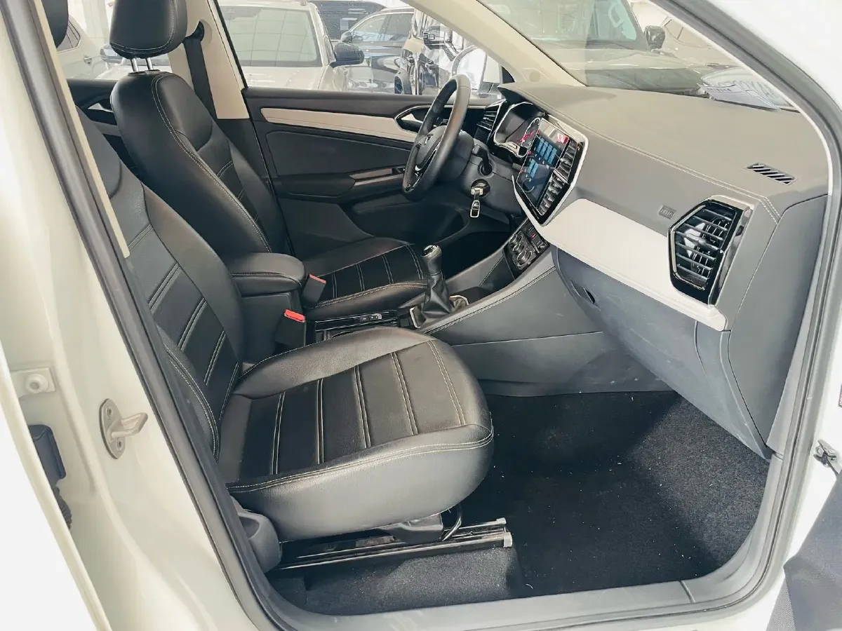 2023 Jetta VS5 1.4T 150HP L4 5MT,autocango,china used car exporter,china ev exporter,chinese used car exporter,chinese used ev exporter