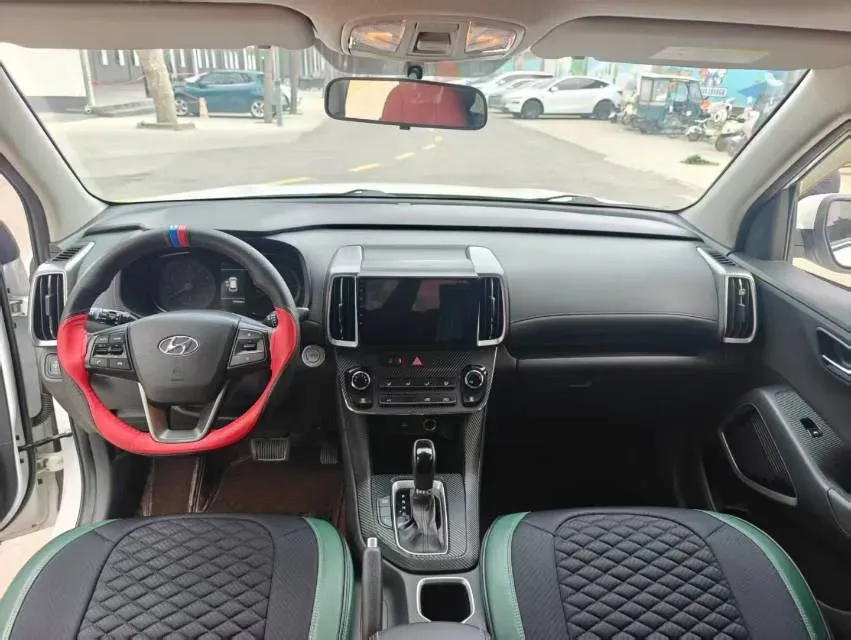 2018 Hyundai ix35 2.0L 160HP L4 6AT,autocango,china used car exporter,china ev exporter,chinese used car exporter,chinese used ev exporter