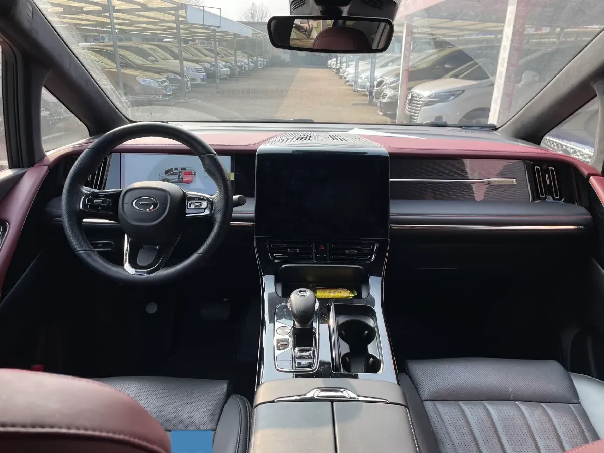 2023 GAC Trumpchi M8 2.0T 252HP L4 8AT,autocango,china used car exporter,china ev exporter,chinese used car exporter,chinese used ev exporter