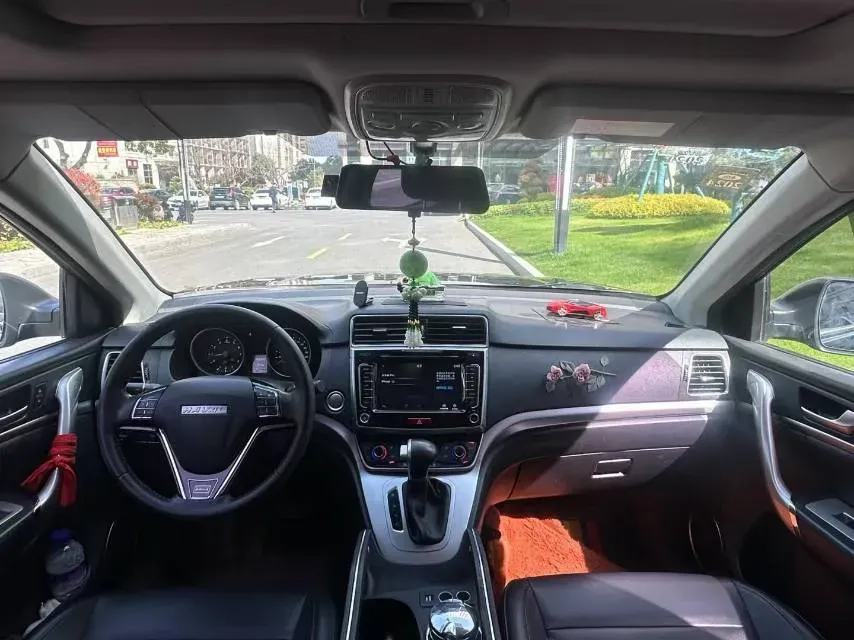 2018 Haval M6 1.5T 150HP L4 7DCT,autocango,china used car exporter,china ev exporter,chinese used car exporter,chinese used ev exporter