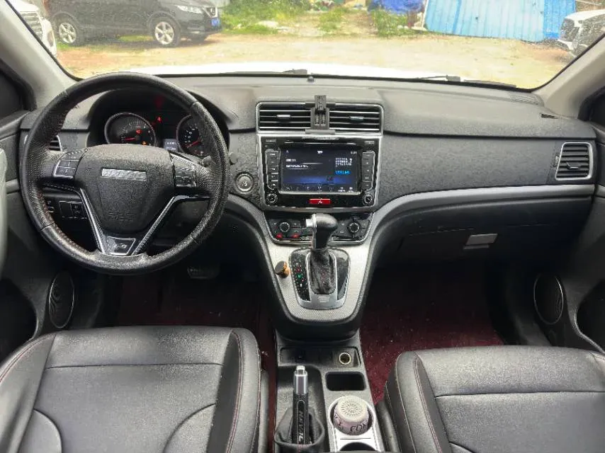 2017 Haval M6 1.5T 150HP L4 6AT,autocango,china used car exporter,china ev exporter,chinese used car exporter,chinese used ev exporter