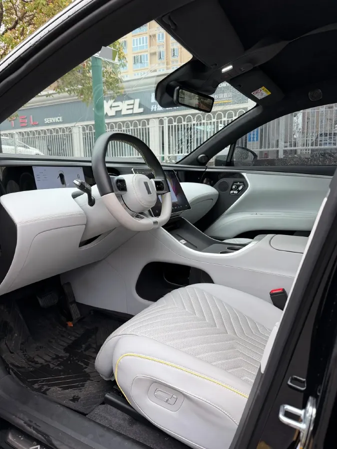 2025 Avatr 11 BEV,autocango,china used car exporter,china ev exporter,chinese used car exporter,chinese used ev exporter