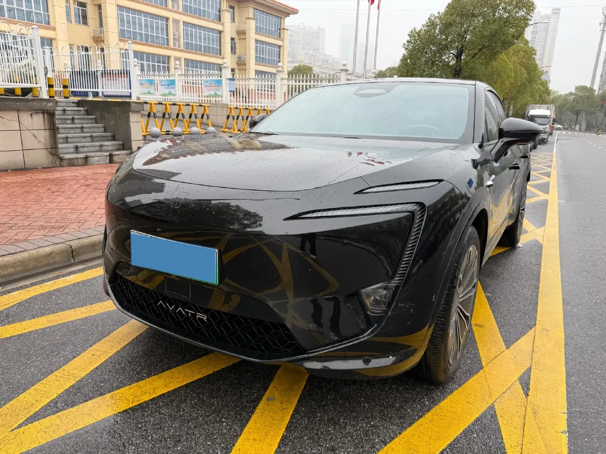 2025 Avatr 11 BEV,autocango,china used car exporter,china ev exporter,chinese used car exporter,chinese used ev exporter