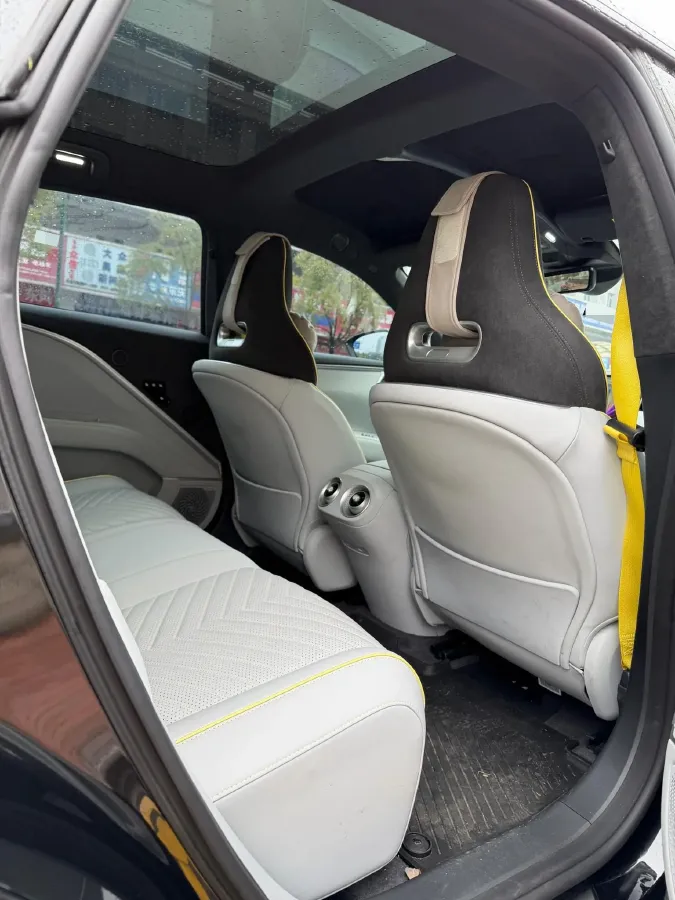 2025 Avatr 11 BEV,autocango,china used car exporter,china ev exporter,chinese used car exporter,chinese used ev exporter