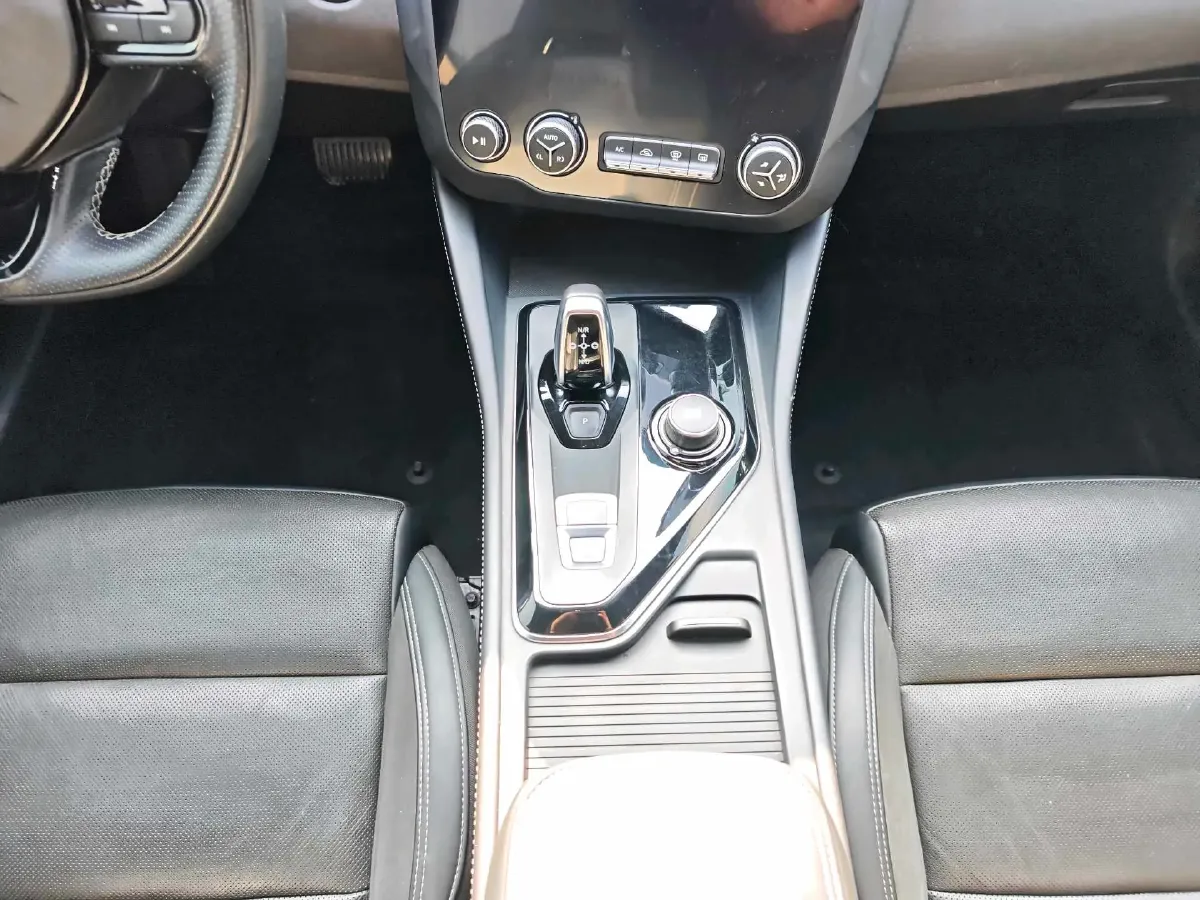 2022 LYNK&CO 03 1.5T 180HP L3 7DCT,autocango,china used car exporter,china ev exporter,chinese used car exporter,chinese used ev exporter