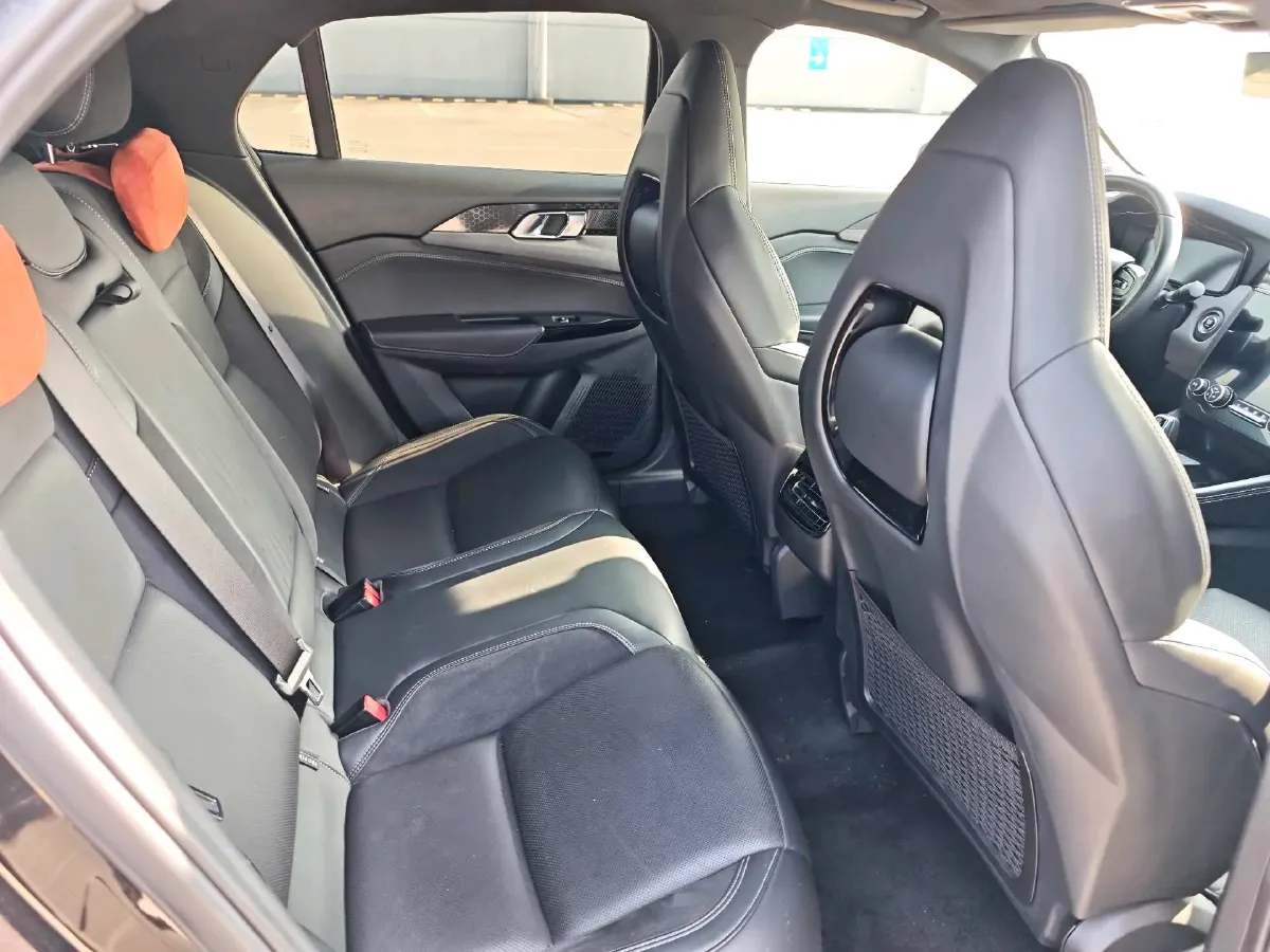 2022 LYNK&CO 03 1.5T 180HP L3 7DCT,autocango,china used car exporter,china ev exporter,chinese used car exporter,chinese used ev exporter