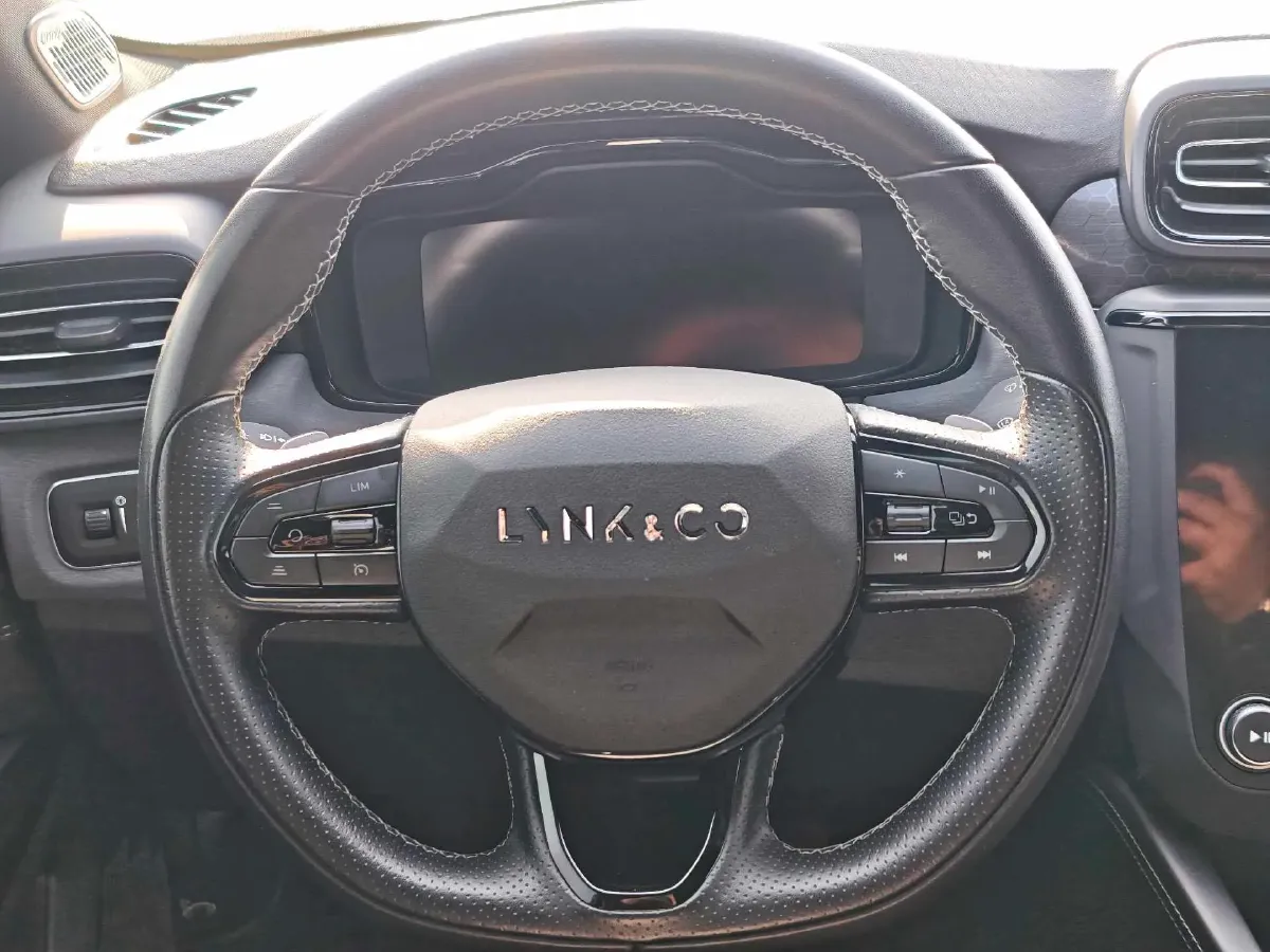 2022 LYNK&CO 03 1.5T 180HP L3 7DCT,autocango,china used car exporter,china ev exporter,chinese used car exporter,chinese used ev exporter