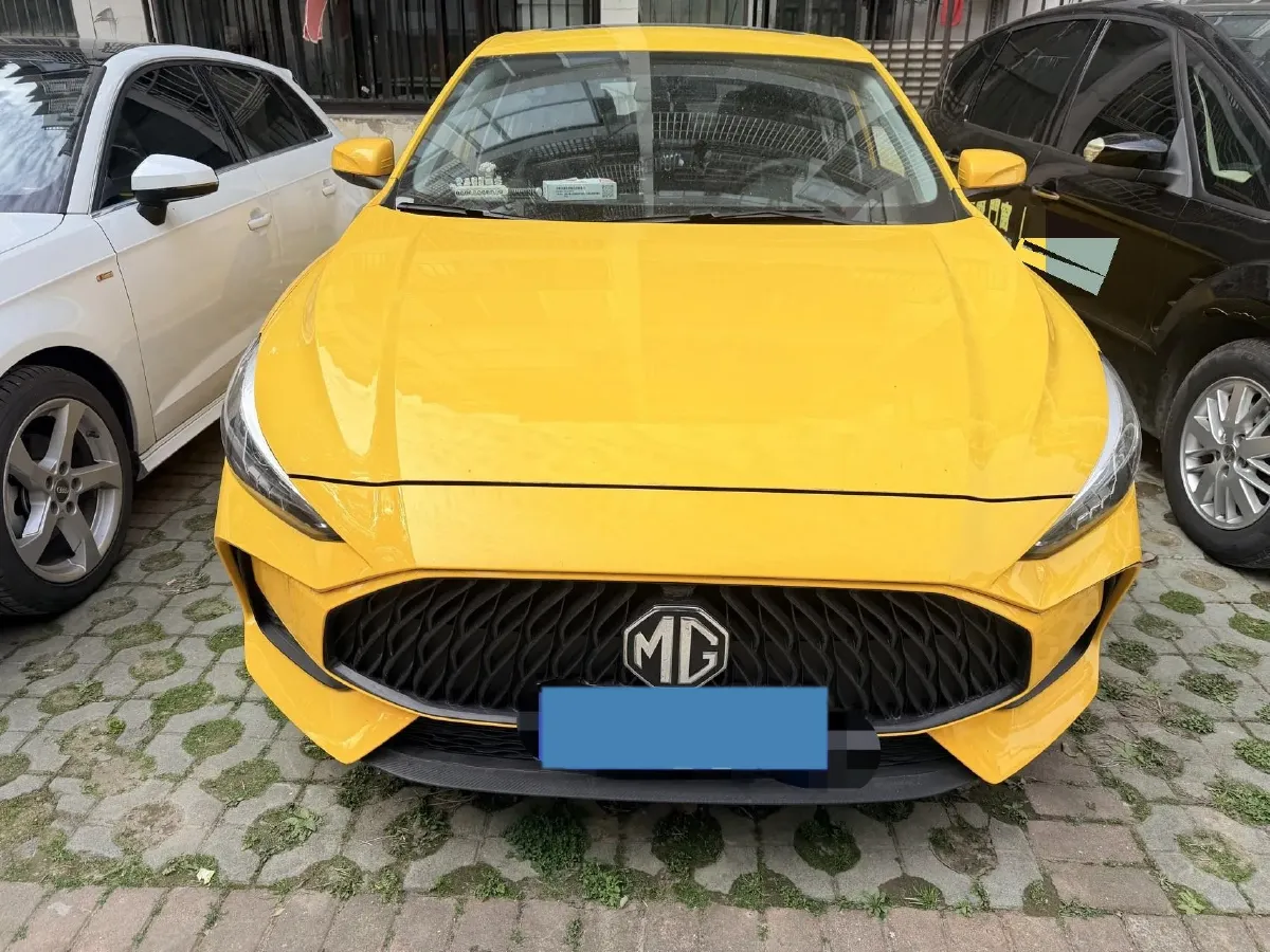 2021 MG 5 1.5L 120HP L4 5MT,autocango,china used car exporter,china ev exporter,chinese used car exporter,chinese used ev exporter