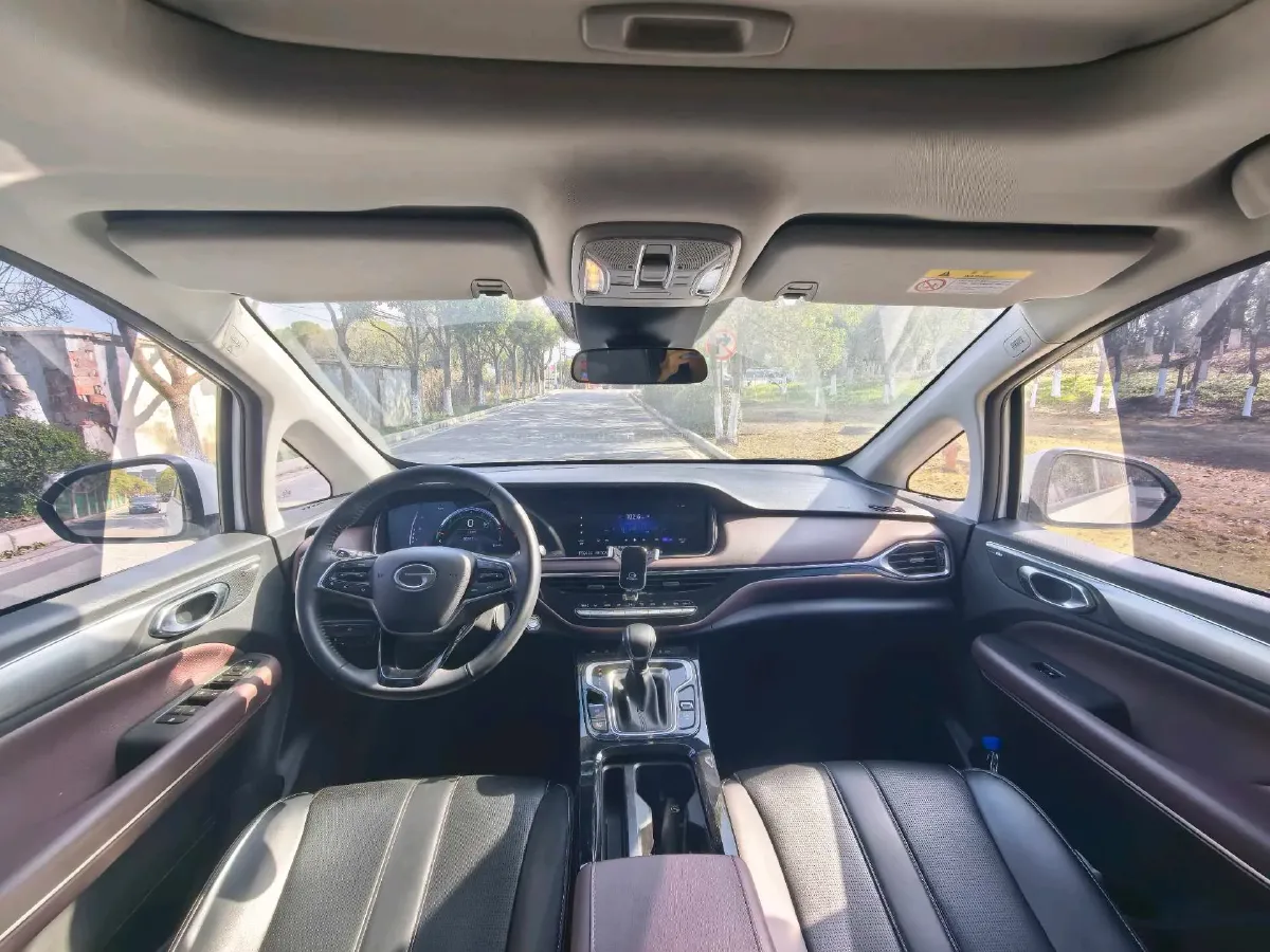 2023 GAC Trumpchi M6 1.5T 177HP L4 7DCT,autocango,china used car exporter,china ev exporter,chinese used car exporter,chinese used ev exporter