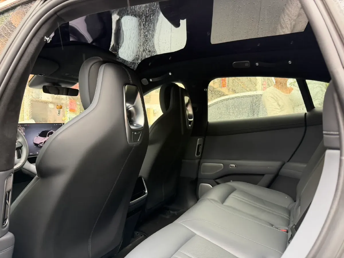 2025 MI YU7 BEV 101.7KWH,autocango,china used car exporter,china ev exporter,chinese used car exporter,chinese used ev exporter