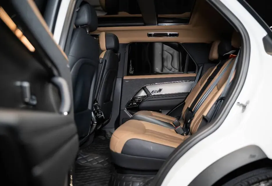 2023 Land Rover Range Rover Sport 3.0T 400HP L6 8AT,autocango,china used car exporter,china ev exporter,chinese used car exporter,chinese used ev exporter