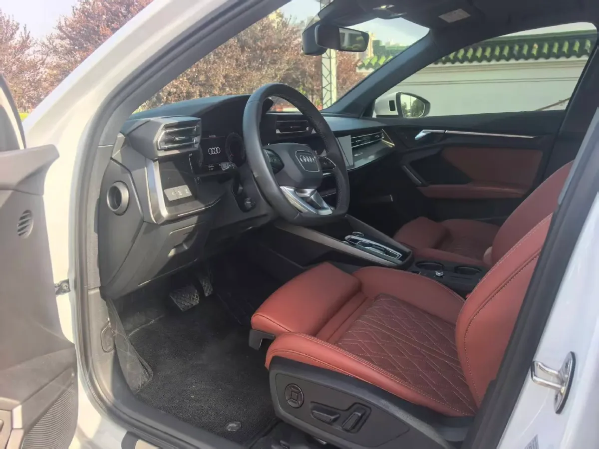 2025 Audi A3 1.5T 160HP L4 7DCT,autocango,china used car exporter,china ev exporter,chinese used car exporter,chinese used ev exporter