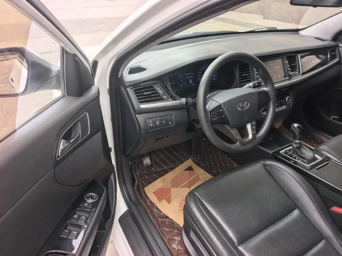 2017 Hyundai Mistra 1.8L 143HP L4 6AT,autocango,china used car exporter,china ev exporter,chinese used car exporter,chinese used ev exporter