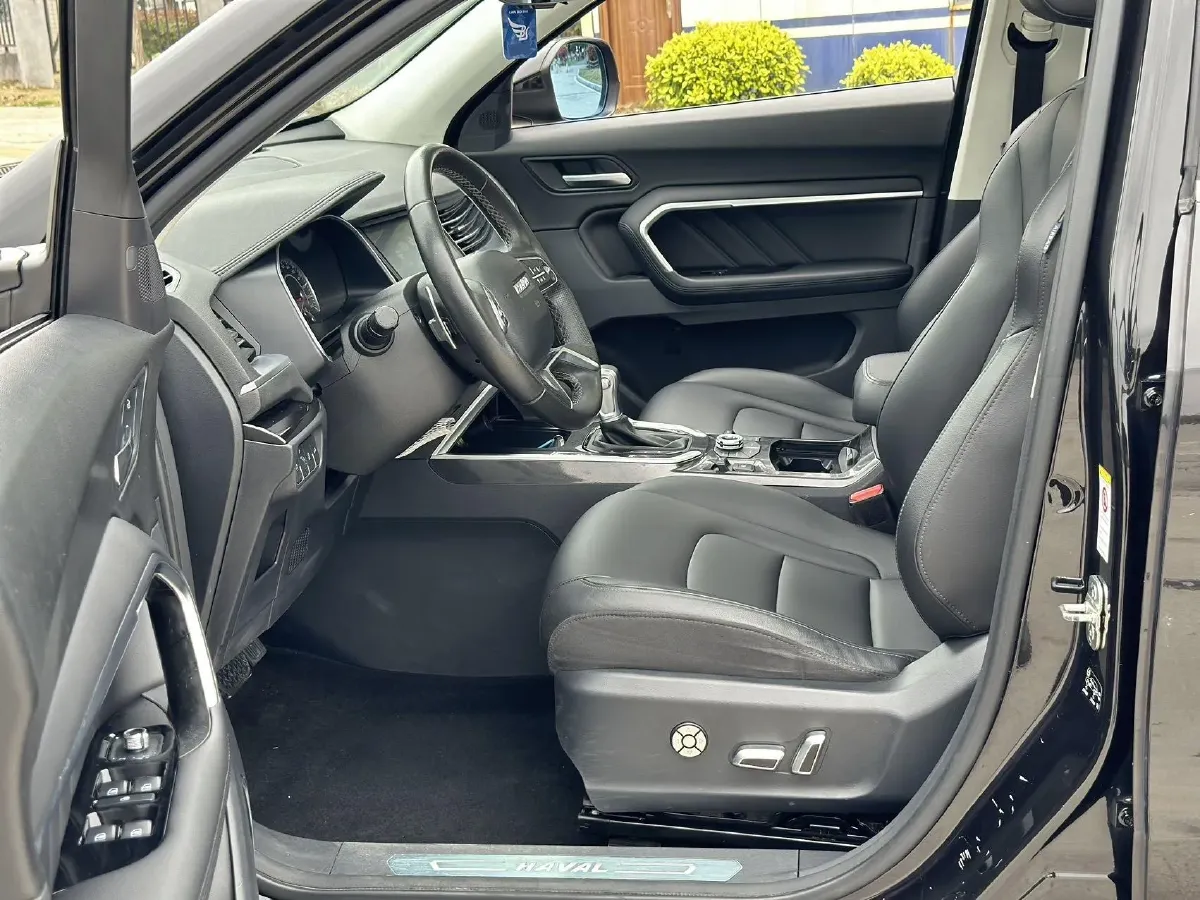 2018 Haval H6 1.5T 169HP L4 7DCT,autocango,china used car exporter,china ev exporter,chinese used car exporter,chinese used ev exporter