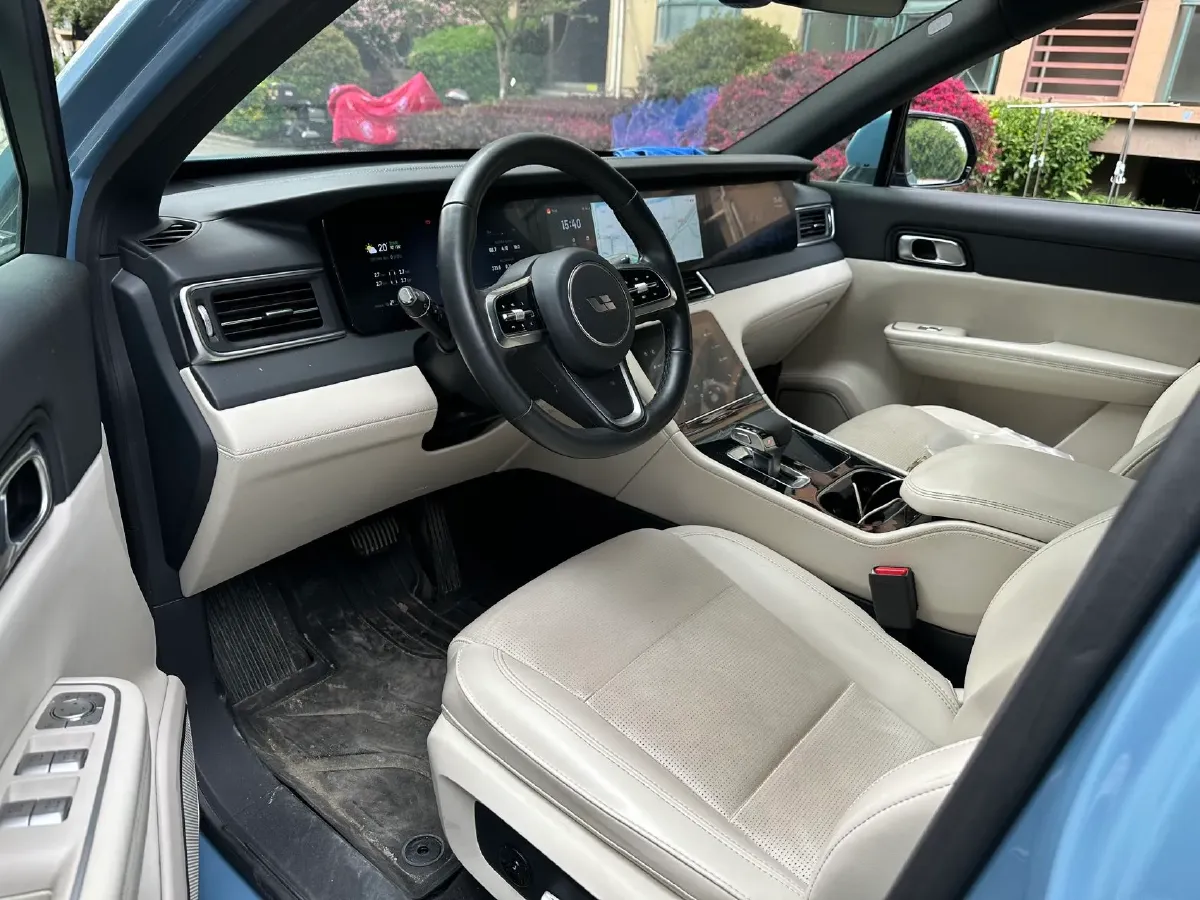 2021 Li ONE Range Extended 131HP REEV 40.5KWH,autocango,china used car exporter,china ev exporter,chinese used car exporter,chinese used ev exporter