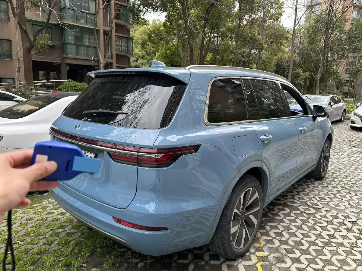 2021 Li ONE Range Extended 131HP REEV 40.5KWH,autocango,china used car exporter,china ev exporter,chinese used car exporter,chinese used ev exporter