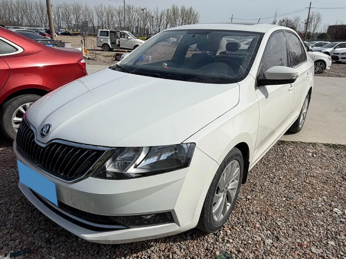 2019 SWM G01 1.5T 156HP L4 6AT,autocango,china used car exporter,china ev exporter,chinese used car exporter,chinese used ev exporter