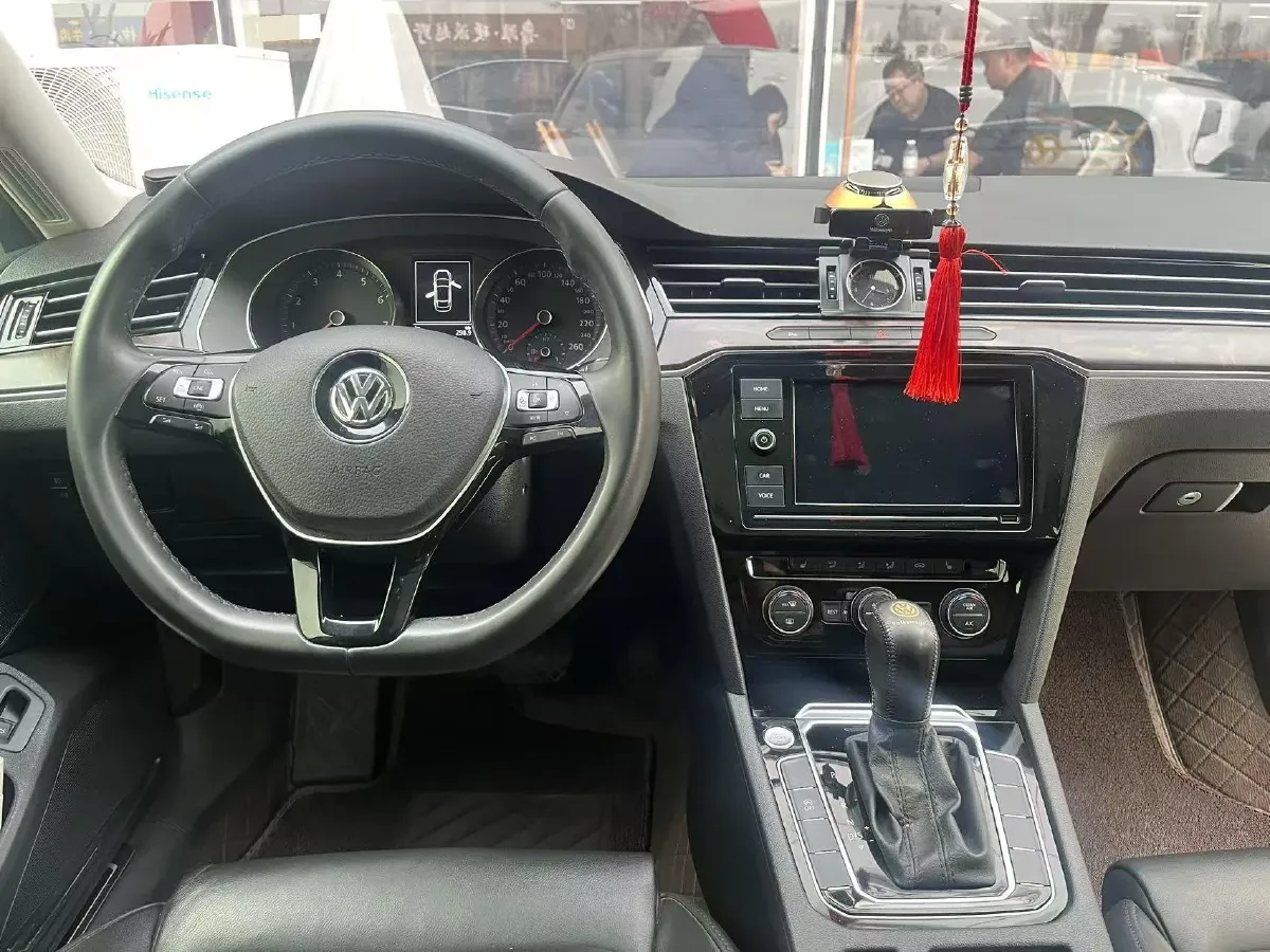 2019 Volkswagen Magotan 2.0T 186HP L4 7DCT,autocango,china used car exporter,china ev exporter,chinese used car exporter,chinese used ev exporter
