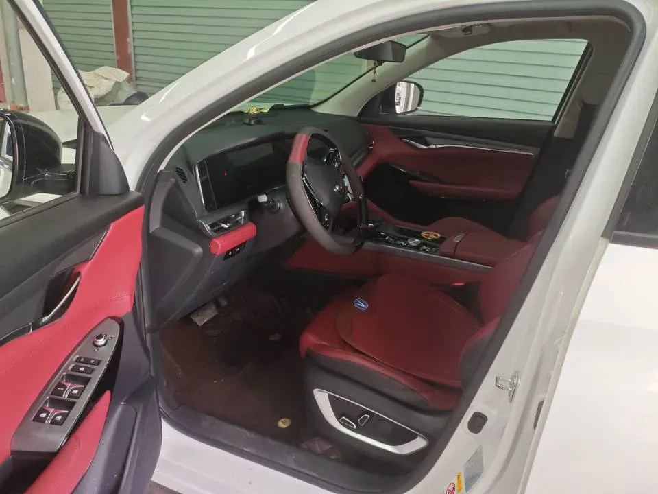 2022 ChangAn CS75 Plus 2.0T 233HP L4 8AT,autocango,china used car exporter,china ev exporter,chinese used car exporter,chinese used ev exporter