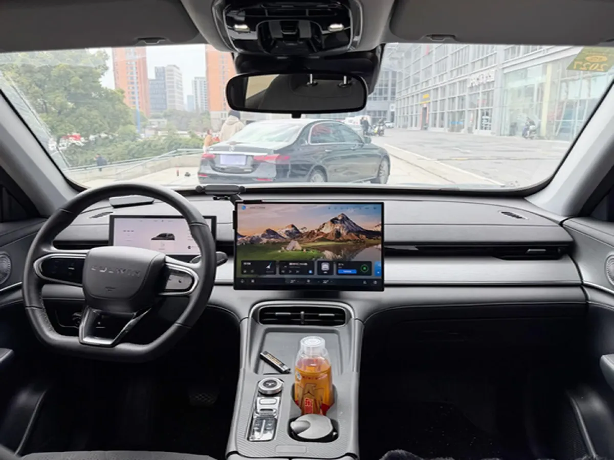 2025 Fulwin FulwinT8 1.5T 156HP L4 1DHT PHEV 18.67KWH,autocango,china used car exporter,china ev exporter,chinese used car exporter,chinese used ev exporter