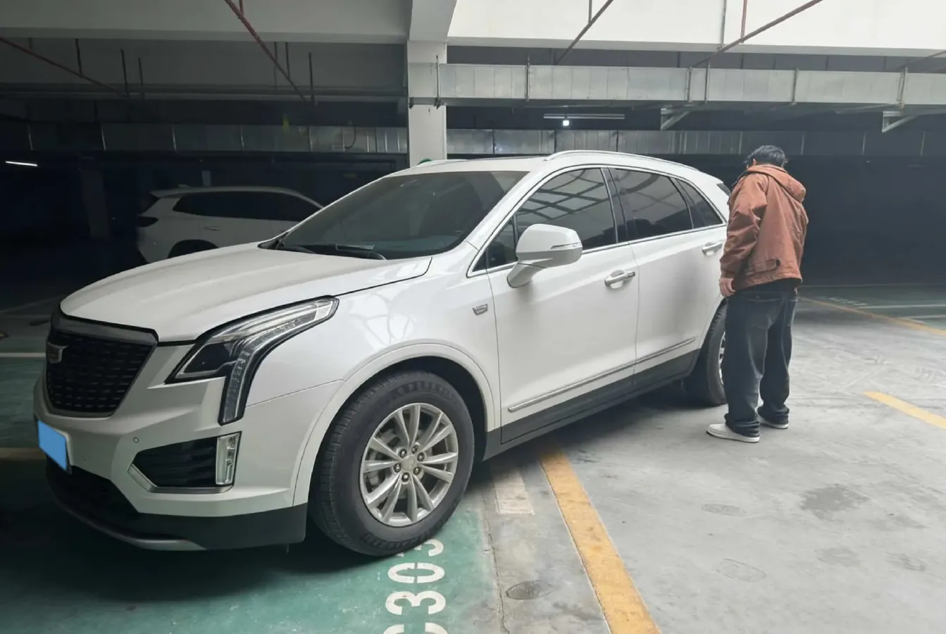2022 Cadillac XT5 2.0T 237HP L4 9AT,autocango,china used car exporter,china ev exporter,chinese used car exporter,chinese used ev exporter