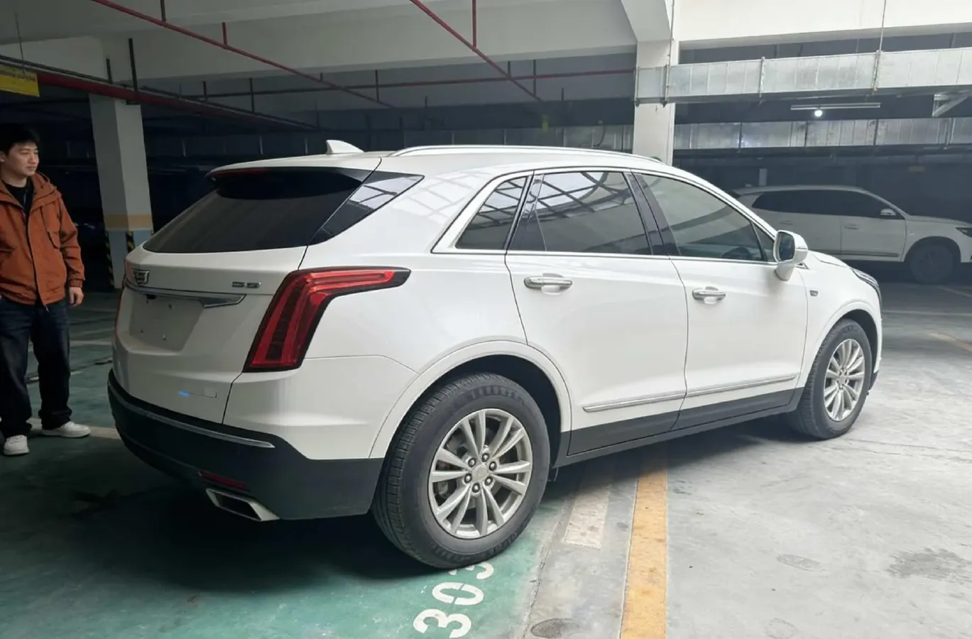 2022 Cadillac XT5 2.0T 237HP L4 9AT,autocango,china used car exporter,china ev exporter,chinese used car exporter,chinese used ev exporter