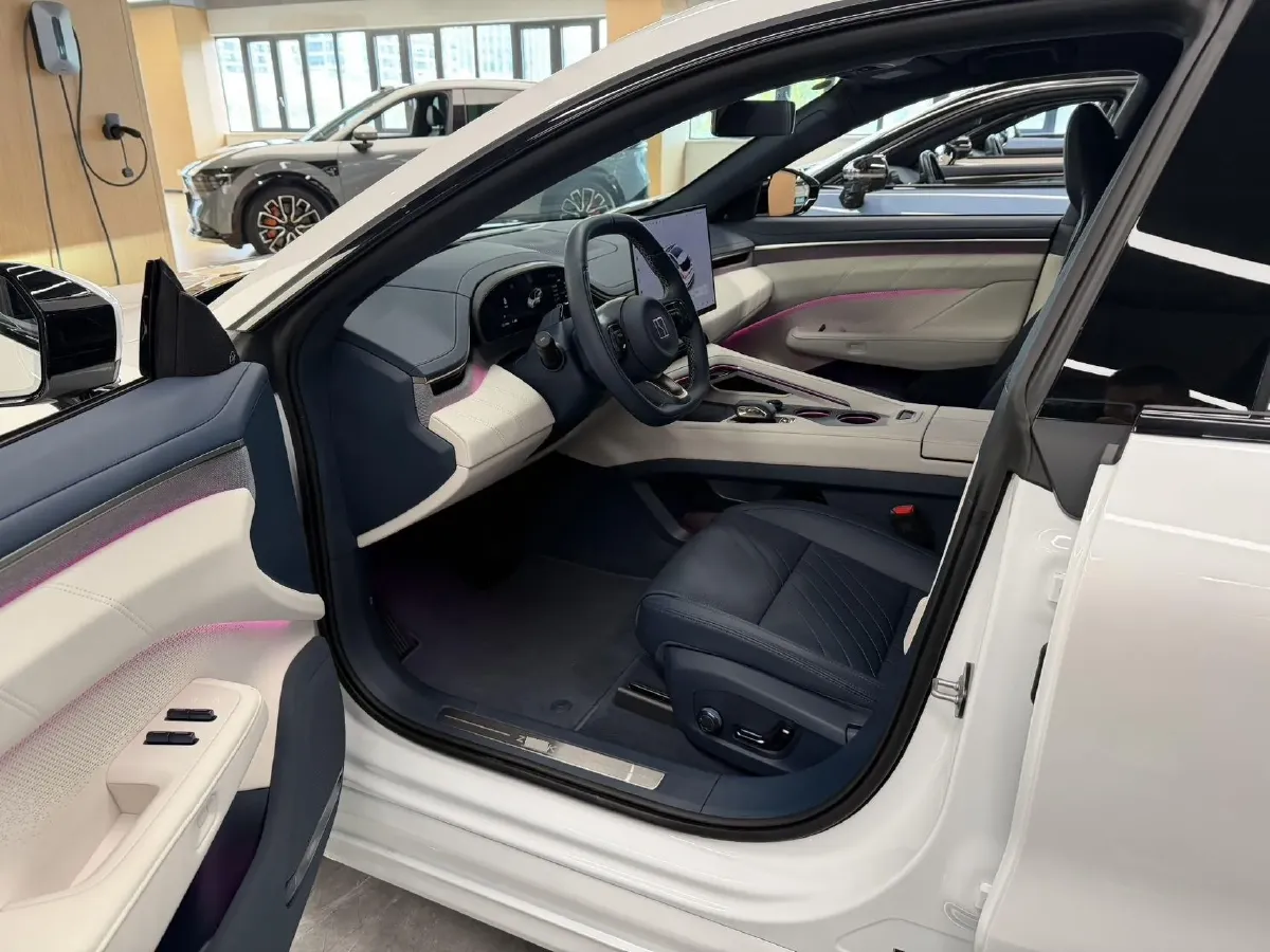 2025 Zeekr 001 BEV 100KWH,autocango,china used car exporter,china ev exporter,chinese used car exporter,chinese used ev exporter