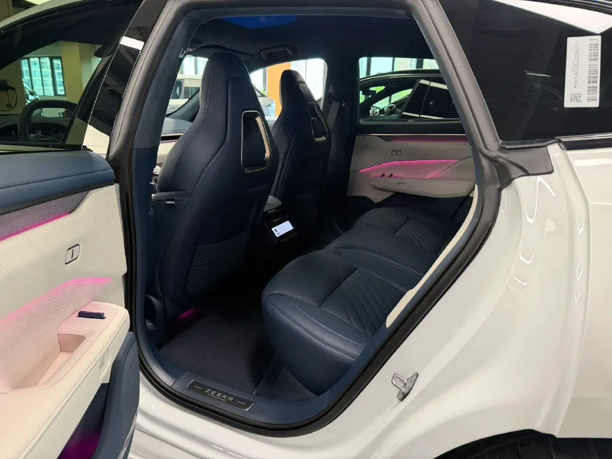 2025 Zeekr 001 BEV 100KWH,autocango,china used car exporter,china ev exporter,chinese used car exporter,chinese used ev exporter