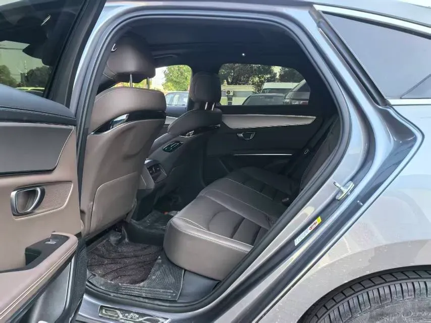 2020 WEY VV7 2.0T 227HP L4 7DCT PHEV,autocango,china used car exporter,china ev exporter,chinese used car exporter,chinese used ev exporter