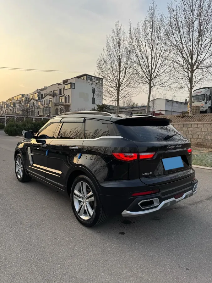 2017 Zotye T700 1.8T 177HP L4 6DCT,autocango,china used car exporter,china ev exporter,chinese used car exporter,chinese used ev exporter