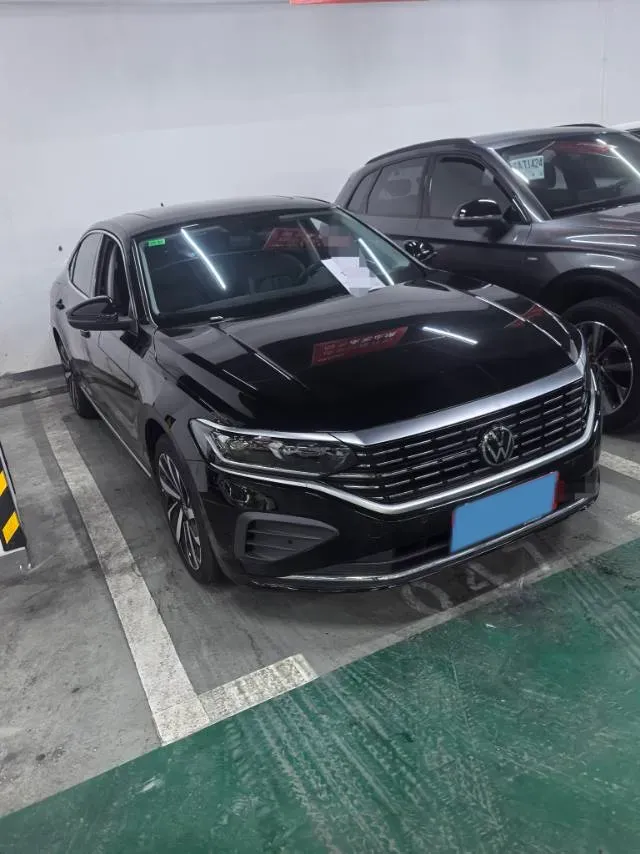 2024 Volkswagen Passat 2.0T 220HP L4 7DCT,autocango,china used car exporter,china ev exporter,chinese used car exporter,chinese used ev exporter