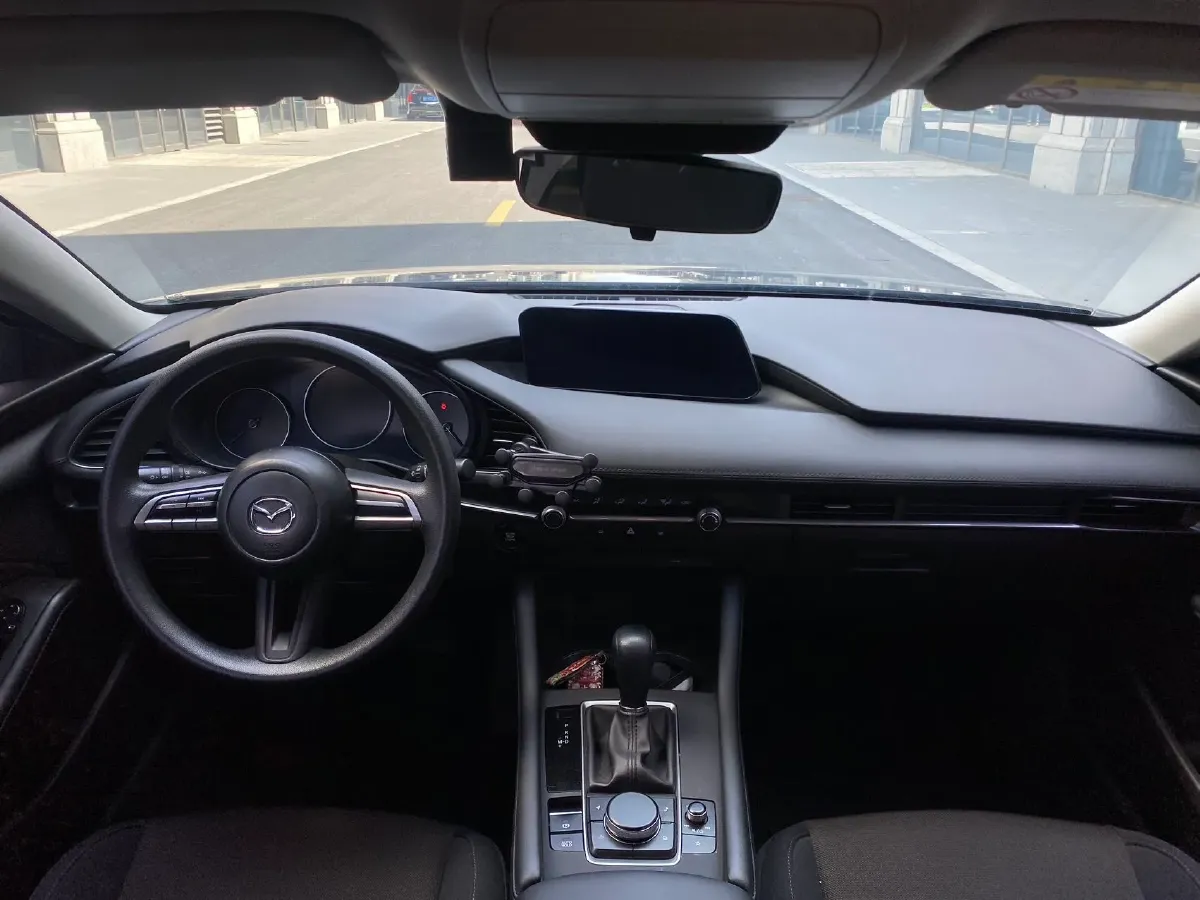2022 Mazda 3 Axela 2.0L 158HP L4 6AT,autocango,china used car exporter,china ev exporter,chinese used car exporter,chinese used ev exporter