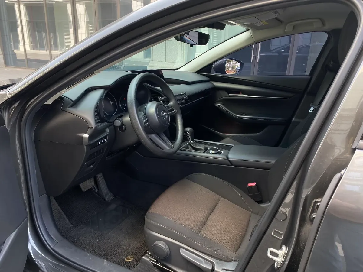 2022 Mazda 3 Axela 2.0L 158HP L4 6AT,autocango,china used car exporter,china ev exporter,chinese used car exporter,chinese used ev exporter