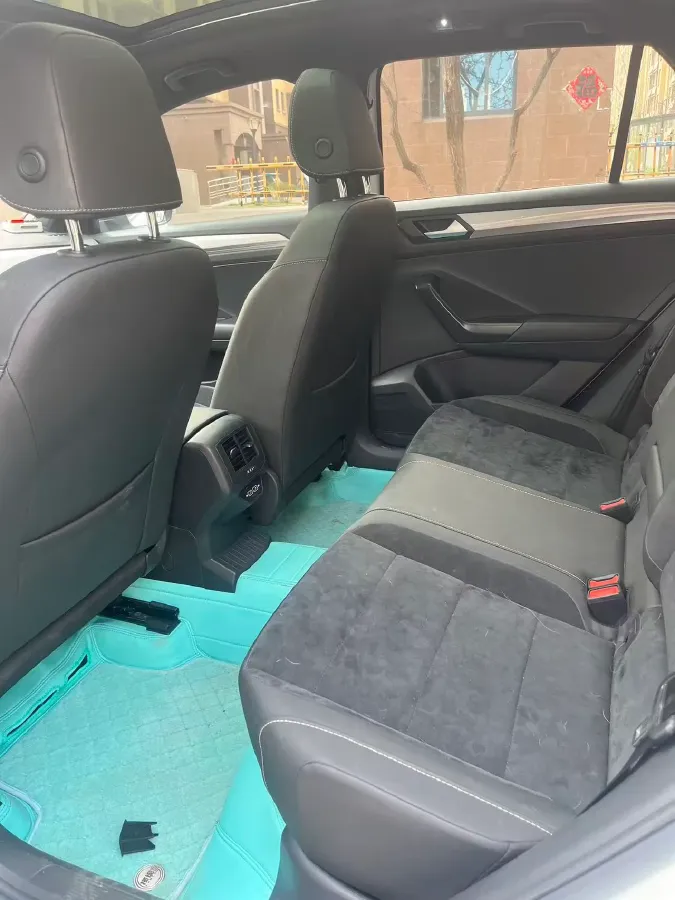 2022 Volkswagen T-Roc 1.4T 150HP L4 7DCT,autocango,china used car exporter,china ev exporter,chinese used car exporter,chinese used ev exporter