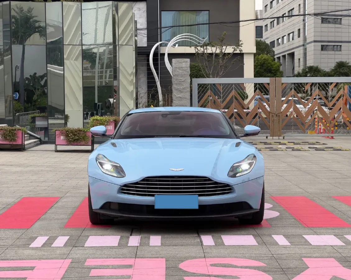 2019 Aston Martin DB11 4.0T 510HP V8 8AT,autocango,china used car exporter,china ev exporter,chinese used car exporter,chinese used ev exporter