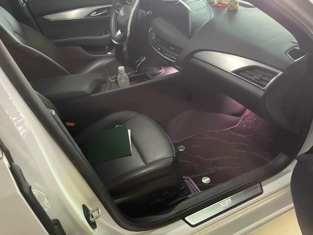 2024 Cadillac CT5 2.0T 237HP L4 10AT,autocango,china used car exporter,china ev exporter,chinese used car exporter,chinese used ev exporter