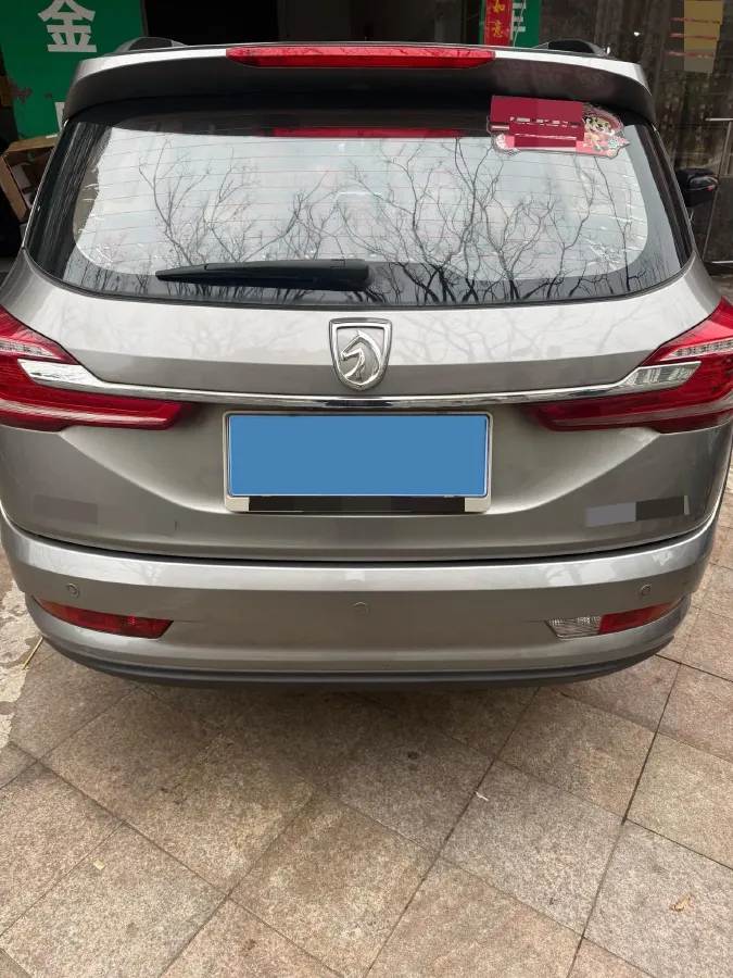 2017 BaoJun 310W 1.5L 112HP L4 6MT,autocango,china used car exporter,china ev exporter,chinese used car exporter,chinese used ev exporter