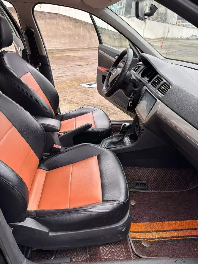 2017 Volkswagen Lavida 1.6L 110HP L4 6AT,autocango,china used car exporter,china ev exporter,chinese used car exporter,chinese used ev exporter