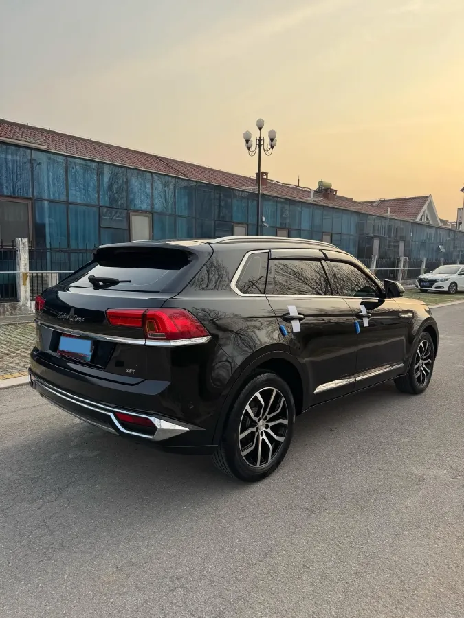 2018 Zotye Damy X7 2.0T 190HP L4 8AT,autocango,china used car exporter,china ev exporter,chinese used car exporter,chinese used ev exporter