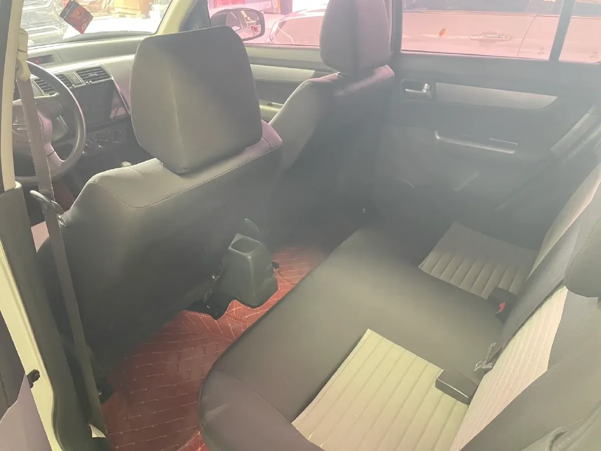 2015 LiFan 720 1.8L 133HP L4 CVT,autocango,china used car exporter,china ev exporter,chinese used car exporter,chinese used ev exporter