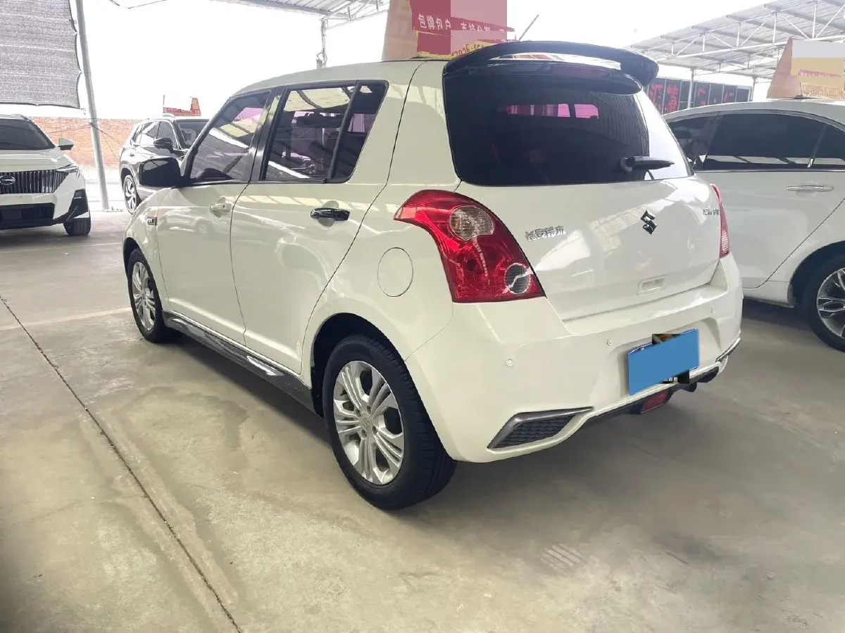 2015 LiFan 720 1.8L 133HP L4 CVT,autocango,china used car exporter,china ev exporter,chinese used car exporter,chinese used ev exporter