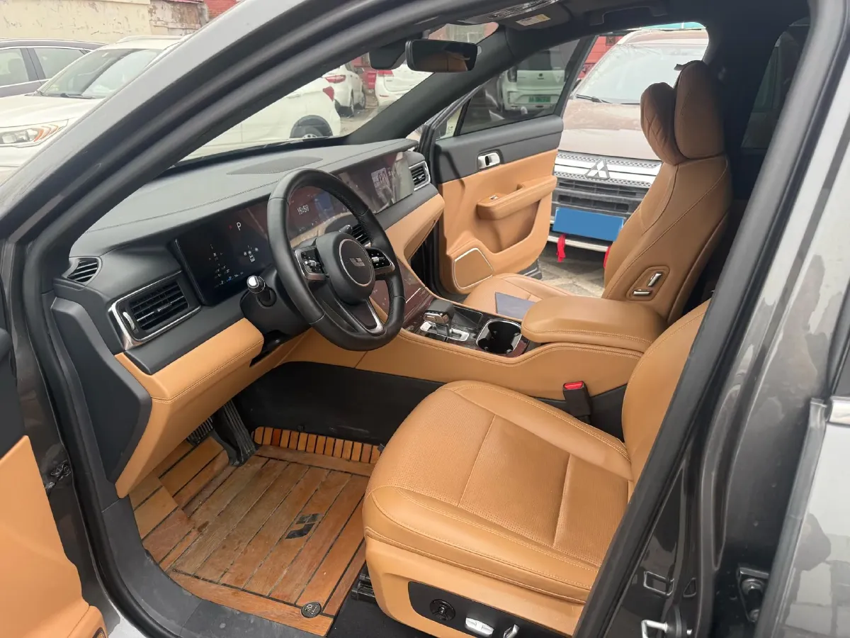 2021 Li ONE Range Extended 131HP REEV 40.5KWH,autocango,china used car exporter,china ev exporter,chinese used car exporter,chinese used ev exporter