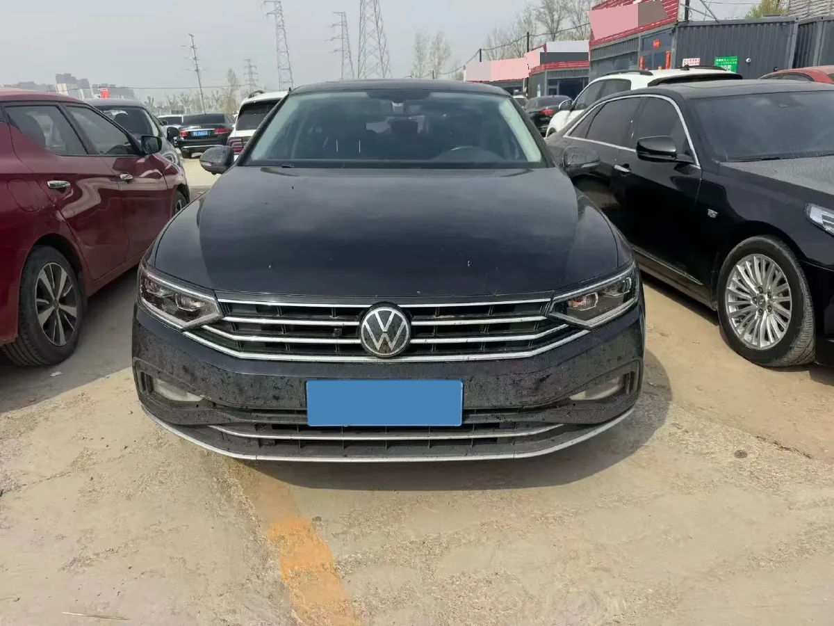 2021 Volkswagen Magotan 2.0T 186HP L4 7DCT,autocango,china used car exporter,china ev exporter,chinese used car exporter,chinese used ev exporter