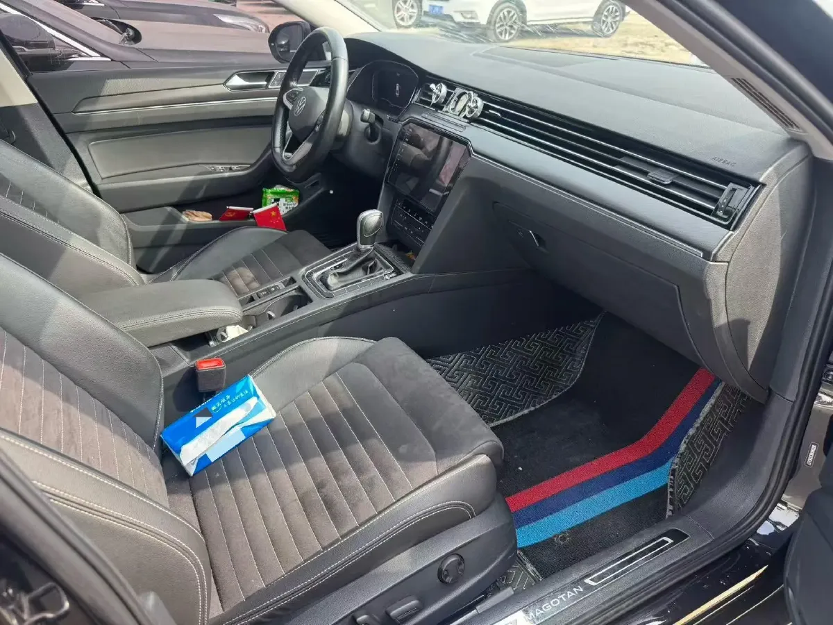 2021 Volkswagen Magotan 2.0T 186HP L4 7DCT,autocango,china used car exporter,china ev exporter,chinese used car exporter,chinese used ev exporter