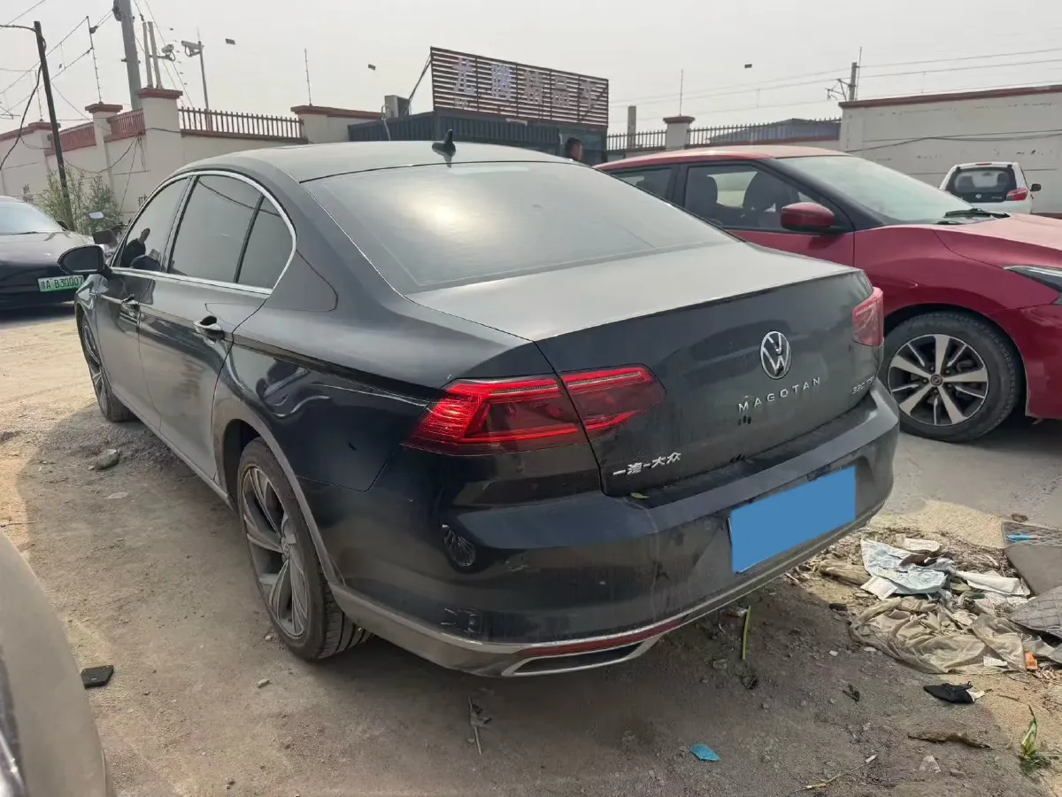 2021 Volkswagen Magotan 2.0T 186HP L4 7DCT,autocango,china used car exporter,china ev exporter,chinese used car exporter,chinese used ev exporter