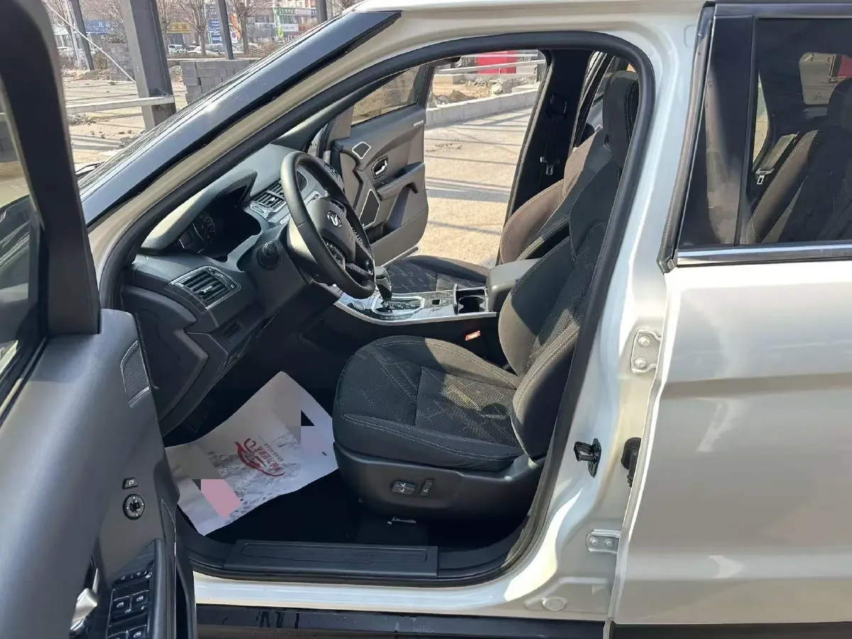 2018 Landwind X7 1.5T 163HP L4 8AT,autocango,china used car exporter,china ev exporter,chinese used car exporter,chinese used ev exporter