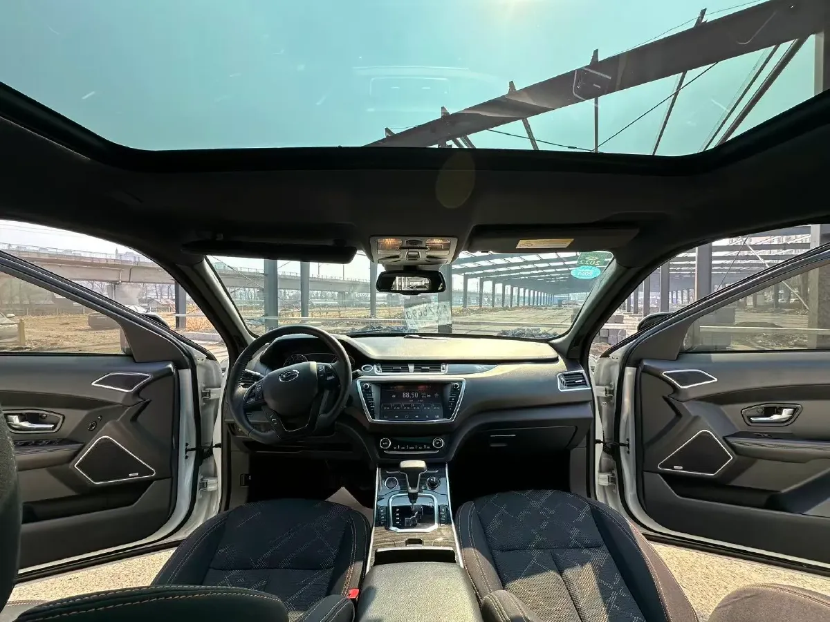 2018 Landwind X7 1.5T 163HP L4 8AT,autocango,china used car exporter,china ev exporter,chinese used car exporter,chinese used ev exporter