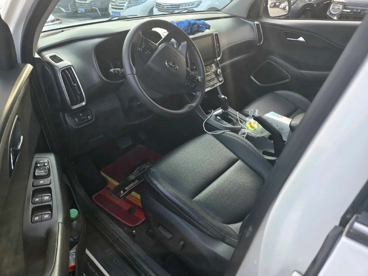 2018 Hyundai ix35 2.0L 160HP L4 6AT,autocango,china used car exporter,china ev exporter,chinese used car exporter,chinese used ev exporter