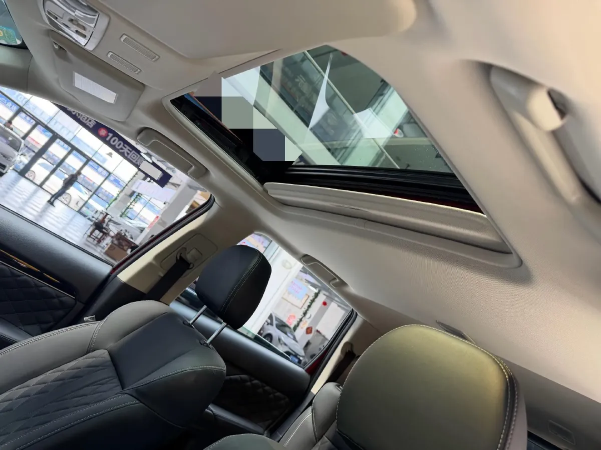 2021 Mitsubishi Outlander 2.0L 166HP L4 CVT,autocango,china used car exporter,china ev exporter,chinese used car exporter,chinese used ev exporter