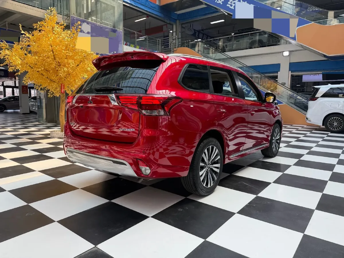 2021 Mitsubishi Outlander 2.0L 166HP L4 CVT,autocango,china used car exporter,china ev exporter,chinese used car exporter,chinese used ev exporter